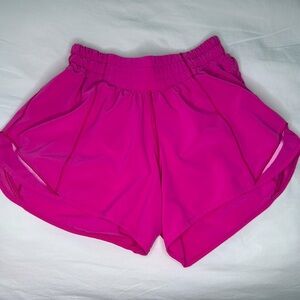 Lululemon Hotty Hot Low-Rise Lined
Short 4", Sonic pink, 0.